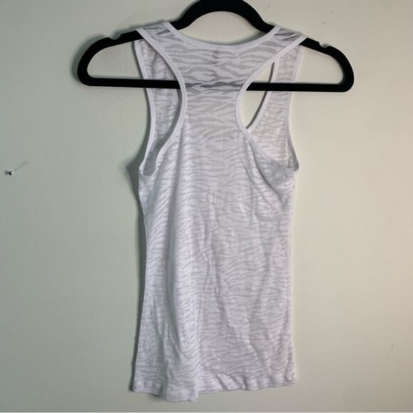 Hearts and Hips White Sheer Zebra Print Ribbed Tank Top Size Large - Picture 2 of 5